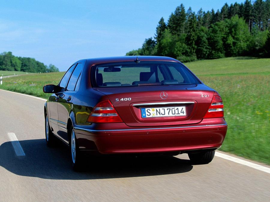  Mercedes-Benz S400 CDI (W220) 1999 года  (фото 7 из 8)